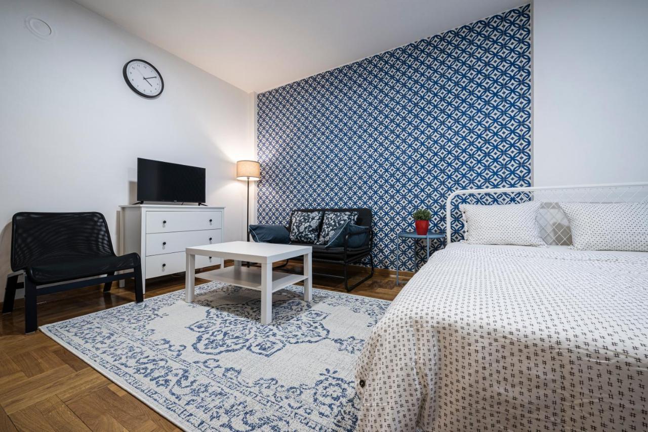 !Promo! Сentral Safe N Sound Studio-Free Private Parking-Fast Wi-Fi Novi Sad Exteriör bild